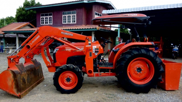 ขายรถไถคูโบต้า KUBOTA L4708SP (4WD)พร้อมบุ้งกี๋ ขายรถไถคูโบต้า KUBOTA L4708SP (4WD)พร้อมบุ้งกี๋