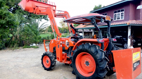 ขายรถไถคูโบต้า KUBOTA L4708SP (4WD)พร้อมบุ้งกี๋ ขายรถไถคูโบต้า KUBOTA L4708SP (4WD)พร้อมบุ้งกี๋
