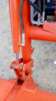 ขายรถไถคูโบต้า KUBOTA L4708SP (4WD)พร้อมบุ้งกี๋ ขายรถไถคูโบต้า KUBOTA L4708SP (4WD)พร้อมบุ้งกี๋