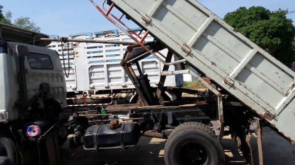 หกล้อ ฮีโน่ KM 777 WO4D117 ดั้ม5คิว แอร์ ช่วงล่าง F พร้อมใช้งาน ทะเบียนพร้อมโอน