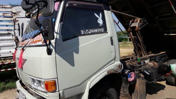 หกล้อ ฮีโน่ KM 777 WO4D117 ดั้ม5คิว แอร์ ช่วงล่าง F พร้อมใช้งาน ทะเบียนพร้อมโอน