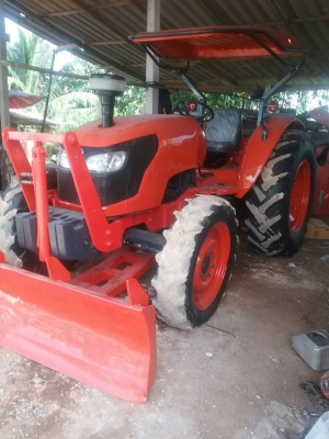 ขายรถไถ KUBOTA M7040 ใบมีดอย่างเดียว เอกสารเล่มทะเบียน รถปี 2551 ราคา 320000 กับ 350000