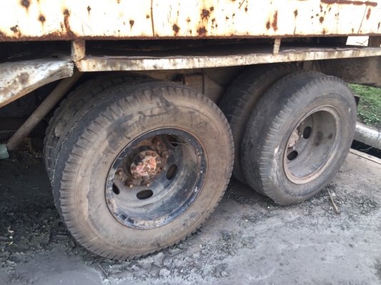 ขายรถบรรทุก 10 ล้อดัมพ์ ISUZU 160 แรงม้า เพลาเดี่ยว ราคารวม 2 คัน 300000