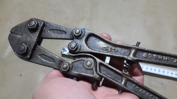 ลดๆๆๆเฉพาะช่วงสงกรานต์เท่านั้นครับ..คีมตัดญี่ปุ่นครับเหล็กดีตัดจิง เก่าVintage น่าเก็บ