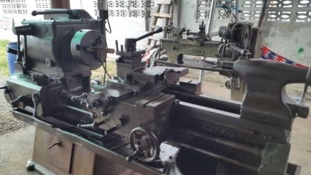 เครื่องกลึง รุ่นหนัก ของอังกฤษ 6 ฟุต เครื่องดี เงียบ พร้อมใช้งาน 2 เพลา ด่วนๆๆ 56,000