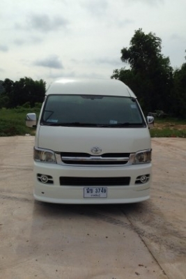 ขายรถตู้คอมมิวเตอรเครื่องเบนชินติดแก้สถูกๆ ขายรถตู้คอมมิวเตอรเครื่องเบนชินติดแก้สถูกๆ