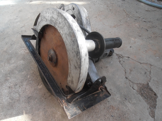 เลื่อยวงเดือน มากิต้า 9 นิ้ว เลื่อยวงเดือน มากิต้า 9 นิ้ว