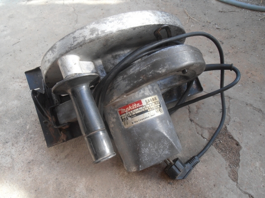 เลื่อยวงเดือน มากิต้า 9 นิ้ว