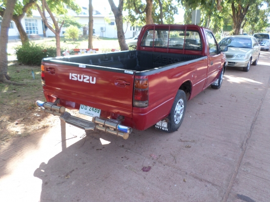ขายรถกระบะ ISUZU TFR 90HP ตอนเดียวปี38 รถบ้านเดิมๆไม่เคยชนเครื่องดีแน่นๆประหยัดน้ำมันสุดๆครัชชีสวยไม่มีผุช่วงล่างแน่นปึก เอกสารพร้อมโอน+ภาษีพรบ.เต็ม สีแดงสวยๆเดิมบางทั้งคัน+แอร์เย็น+เทปชีีดี+ยาง ดี4เส้น+ แม๊กไลเนอร์ รถสภาพพร้อมใช้งานครับ ขายราคา125,000บาท