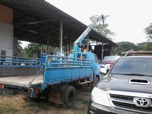 รถ 6 ล้อ ISUZU ติดเครน 2.2 ตัน เครื่อง 100 แรง