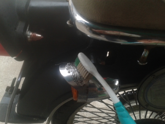 ขายส่ง กรดกัดสนิม /ล้างสนิม / ไม่กัดมือ // แช่ หรือ จุ่ม หรือ ทา  120ซีซี   20 บาท เท่านั้น