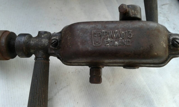 สว่านมือโปแลนด์รุ่นใหญ่สุดเดิมๆพร้อมใช้งานครับ