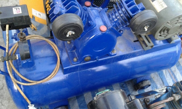 ปั้มลม 2 หัว ปั้มลม 2 หัว