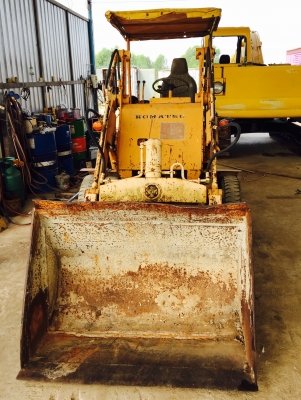 ขาย รถตัก KOMATSU SD10 เก่านอก สวยๆ ขาย รถตัก KOMATSU SD10 เก่านอก สวยๆ