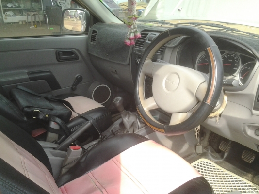 ISUZU DMAX 2.5SX ปี2002 เพาเวอร์ เซ็นทรัลอค ระบบแสง สี เสียง ยางหน้าใหม่ 2เส้นครับ ภาษี59