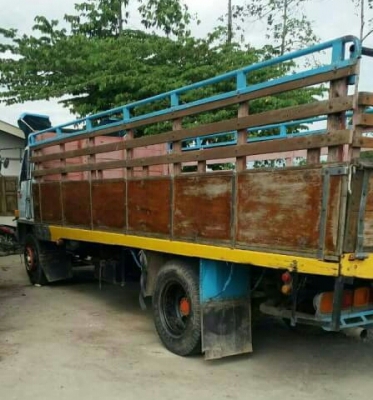 หกล้อ อีซูซุ FTR165ช่วงยาว6.20ม สภาพเดิมๆแคชชีสวยกริ๊ปพร้อมใช้งาน ทะเบียนพร้อมโอน หกล้อ อีซูซุ FTR165ช่วงยาว6.20ม สภาพเดิมๆแคชชีสวยกริ๊ปพร้อมใช้งาน ทะเบียนพร้อมโอน