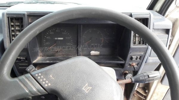 รถ ISUZU รุ่น NKR58LU5   110 แรงม้า 4 สูบ กระบะยาว 4.42 เมตร