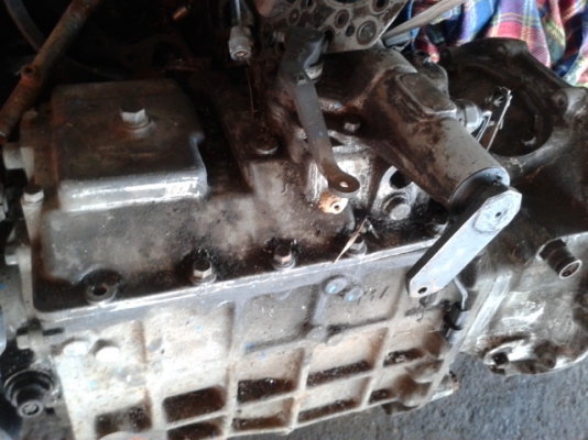 ขายค่ะ เกียร์สิบล้อมิตซูไอ้หลง 517 ยกลงจากรถ พร้อมใช้งาน ขายค่ะ เกียร์สิบล้อมิตซูไอ้หลง 517 ยกลงจากรถ พร้อมใช้งาน