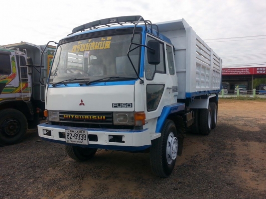 ขาย10ล้อ ดั้ม2เพลา FN527M-TD เครื่อง195แรง เบรกใหญ่ โลฮาย10สปีด สภาพพร้อมใช้งาน เอกสารพร้อมโอน สนใจโทร 090-8588220คุณนะ 093-3258446คุณบิว หรือเข้าดูสินค้าอื่นๆได้ที่ www.truck.in.th/498 หรือเพจFacebook ณรงค์ ซื้อขายรถมือสอง (เว็บไซต์ส่วนตัว) หรือFacebook