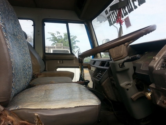 ขาย10ล้อ ดั้ม2เพลา FN527M-TD เครื่อง195แรง เบรกใหญ่ โลฮาย10สปีด สภาพพร้อมใช้งาน เอกสารพร้อมโอน สนใจโทร 090-8588220คุณนะ 093-3258446คุณบิว หรือเข้าดูสินค้าอื่นๆได้ที่ www.truck.in.th/498 หรือเพจFacebook ณรงค์ ซื้อขายรถมือสอง (เว็บไซต์ส่วนตัว) หรือFacebook