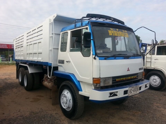 ขาย10ล้อ ดั้ม2เพลา FN527M-TD เครื่อง195แรง เบรกใหญ่ โลฮาย10สปีด สภาพพร้อมใช้งาน เอกสารพร้อมโอน สนใจโทร 090-8588220คุณนะ 093-3258446คุณบิว หรือเข้าดูสินค้าอื่นๆได้ที่ www.truck.in.th/498 หรือเพจFacebook ณรงค์ ซื้อขายรถมือสอง (เว็บไซต์ส่วนตัว) หรือFacebook