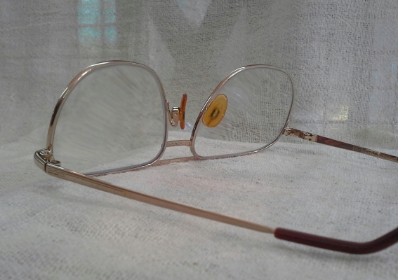 แว่นสายตายาวไททาเนียมบริสุทธิ์ Jean Pucci made in Japan บิ๊กไซซ์! แว่นสายตายาวไททาเนียมบริสุทธิ์ Jean Pucci made in Japan บิ๊กไซซ์!