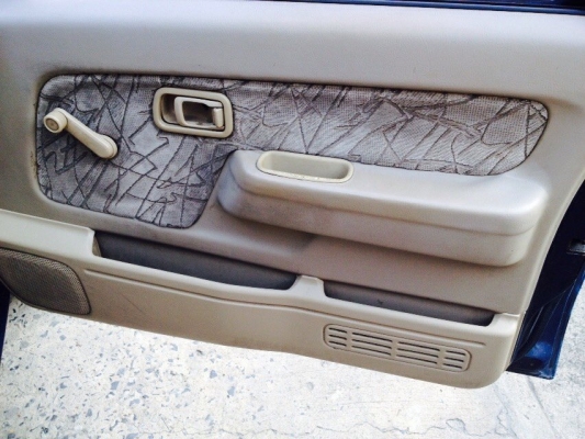 ขายนิสสัน ฟอร์นเทียร์ ปี 05 รถพร้อมใช้ แอร์หนาวทะเบียนพร้อมโอน ราคา 135,000 บาท ติดต่อคุณเอ๋ 092-6356419