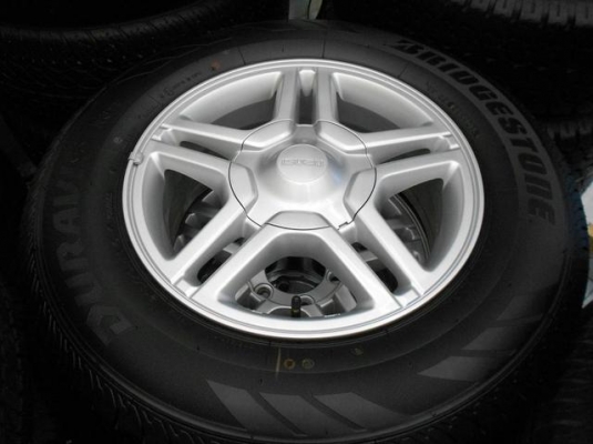 ขายล้อแม็ก New D-Max 1.9Ddi ขอบ 16 พร้อมยางป้ายแดง Bridgestone 215 70 16 ผลิตปี 2015 ขายล้อแม็ก New D-Max 1.9Ddi ขอบ 16 พร้อมยางป้ายแดง Bridgestone 215 70 16 ผลิตปี 2015