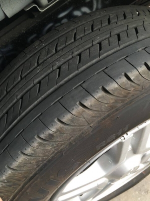 ขายล้อแม็ก New D-Max 1.9Ddi ขอบ 16 พร้อมยางป้ายแดง Bridgestone 215 70 16 ผลิตปี 2015 ขายล้อแม็ก New D-Max 1.9Ddi ขอบ 16 พร้อมยางป้ายแดง Bridgestone 215 70 16 ผลิตปี 2015
