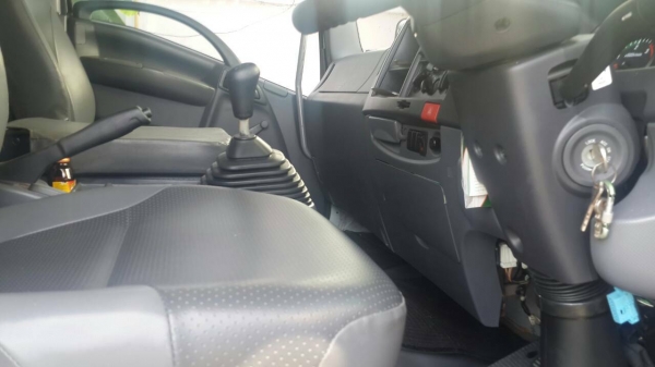 ขาย 6 ล้อ อีซูซุ  FTR 240 ปี57  ยาว 6.50 ม. วิ่ง70000 จัดแนนท์ได้ครับ สนใจติดต่อ 081-9420141  ,  081-5715326