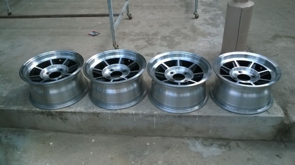 hayashi racing street (4/114)ล้อแท้ครับ ขอบ13 หน้า6.5 หลัง 6.5 ราคา8500 โทร. 096-2085202 ครับ
