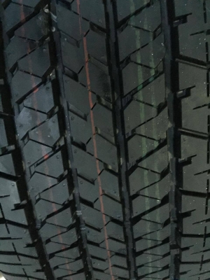 ขายล้อแม็กพร้อมยางขอบ18 ถอดป้ายแดง  ยางบริสโตนปี 15 255/60/18 ตุ้มหน้ายางอยู่ครบ สีครบ