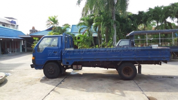รถบรรทุก 6 ล้อ TOYOTA DYNA BU87