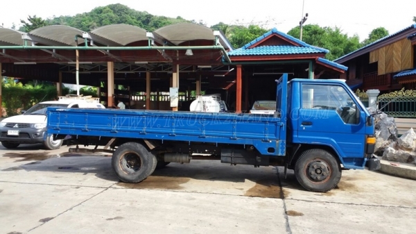 รถบรรทุก 6 ล้อ TOYOTA DYNA BU87