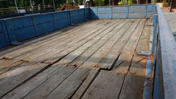 รถบรรทุก 6 ล้อ TOYOTA DYNA BU87