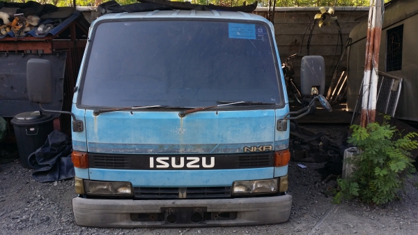 ขายหัวเก๋งNKR รุ่นตาหวานเกียร์สั้น12v ไม่มีผุ ยกหัวได้ อุปกรณ์ครบ