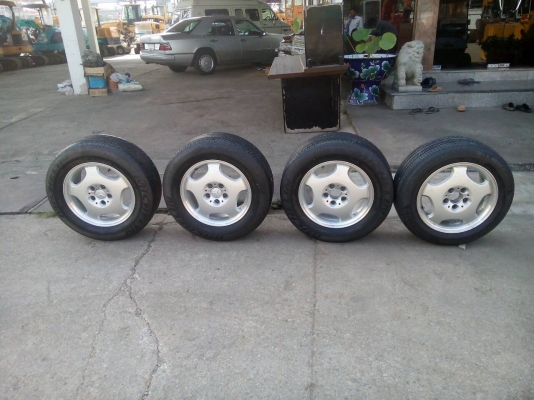 ขาย ล้อแม็ก เบนซ์ ขอบ 16 นิ้ว สวยมากใช้น้อย แถมยาง 235/60R ติดต่อ 099-010-9631