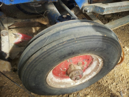 ขาย435000บาท รถไถ6610สภาพสวยพร้อมใช้