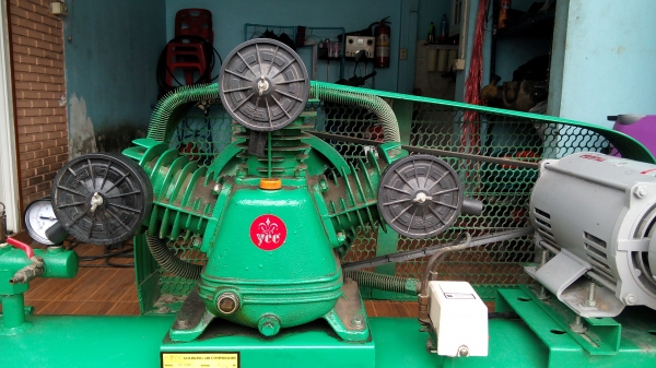 ปั้มลมyee148ลิตรใช้งานได้ปกติมอเตอร์มิตซู2แรง90,\%