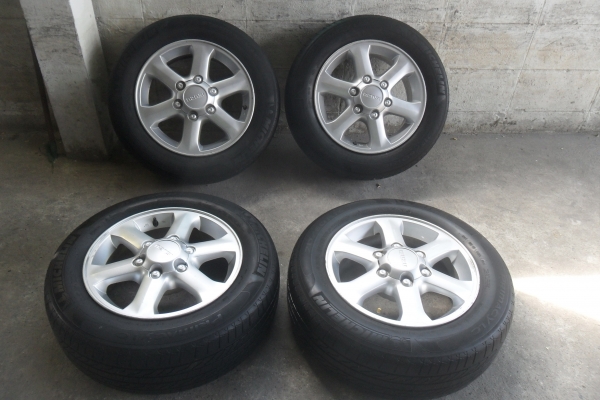 ล้อแม็ก16นิ้ว6รู อีซูสุ พร้อมยาง สวยๆ 4 ล้อ ราคา 6900 บาท