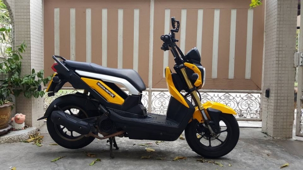 ขออนุญาติขาย HONDA ZOOMER-X 110 CC วิ่งน้อย 7,xxx กิโลเมตร ฟรีค่าโอน ขออนุญาติขาย HONDA ZOOMER-X 110 CC วิ่งน้อย 7,xxx กิโลเมตร ฟรีค่าโอน