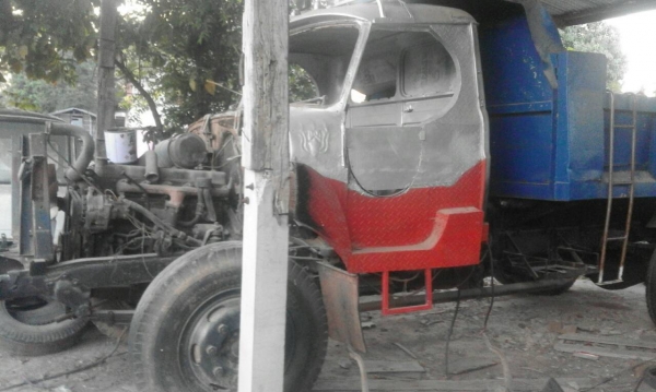 ขาย 6 ล้อดั้ม หน้ายาว เครื่อง  6bb 145  แรง มีสโลว์ ช่วงล่างใหญ่ฟูโซ่ ไม่มีเล่มททะเบียน