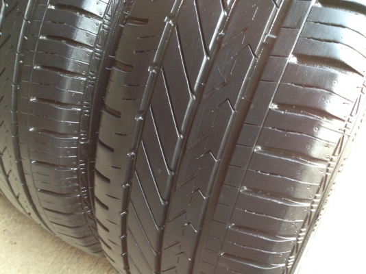ยางGOODYEAR 195 65R15 ปี2015 สภาพสวยดอกเยอะมากไม่มีปะ ยางGOODYEAR 195 65R15 ปี2015 สภาพสวยดอกเยอะมากไม่มีปะ