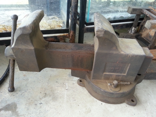 ปากกาจับชิ้นงาน ปากกาจับชิ้นงาน