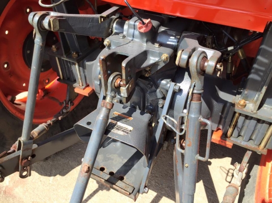 ขายรถไถ Kubota M5000 SU(4WD) พร้อมใบมีดและผานพรวนLCS รถไร่ สีเดิมพร้อมใช้งาน