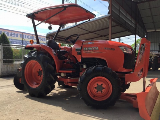 ขายรถไถ Kubota L3608(4WD) พร้อมใบมีดดันหน้าและผานพรวนLCS เบิกใหม่ ขายรถไถ Kubota L3608(4WD) พร้อมใบมีดดันหน้าและผานพรวนLCS เบิกใหม่