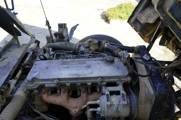 ขายรถดั๊ม isuzu npr 115แรง เปลี่ยนเครื่องเป็น 130แรง 6เกียร์