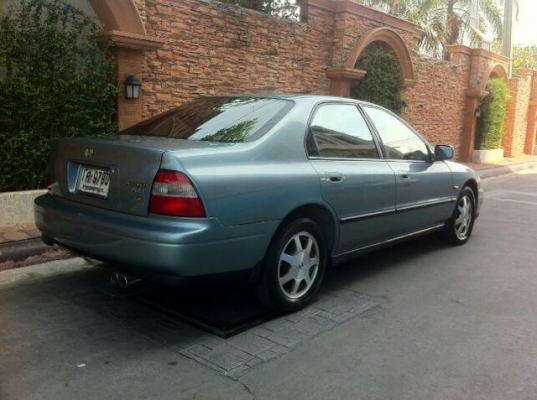 Honda Accord 2.2 Auto หัวฉีด VTEC ไฟฟ้ารอบคัน เดิม มือเดียวสวย Honda Accord 2.2 Auto หัวฉีด VTEC ไฟฟ้ารอบคัน เดิม มือเดียวสวย