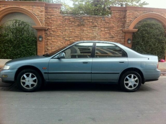 Honda Accord 2.2 Auto หัวฉีด VTEC ไฟฟ้ารอบคัน เดิม มือเดียวสวย Honda Accord 2.2 Auto หัวฉีด VTEC ไฟฟ้ารอบคัน เดิม มือเดียวสวย