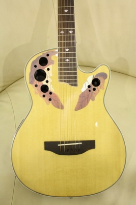 กีต้าร์โปร่งหลังเต่าไฟฟ้าฉลุ Vivid 38 นิ้ว รุ่น OV-53C สีไม้ ของใหม่ หน้าเงาสวยมาก